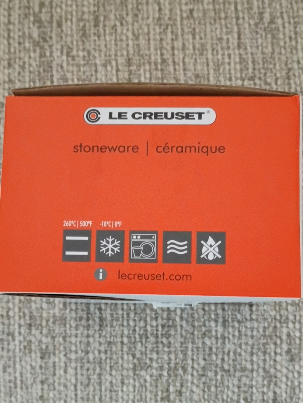Le Creuset Holly Red Petite Round Casserole New In Box - Picture 3 of 7